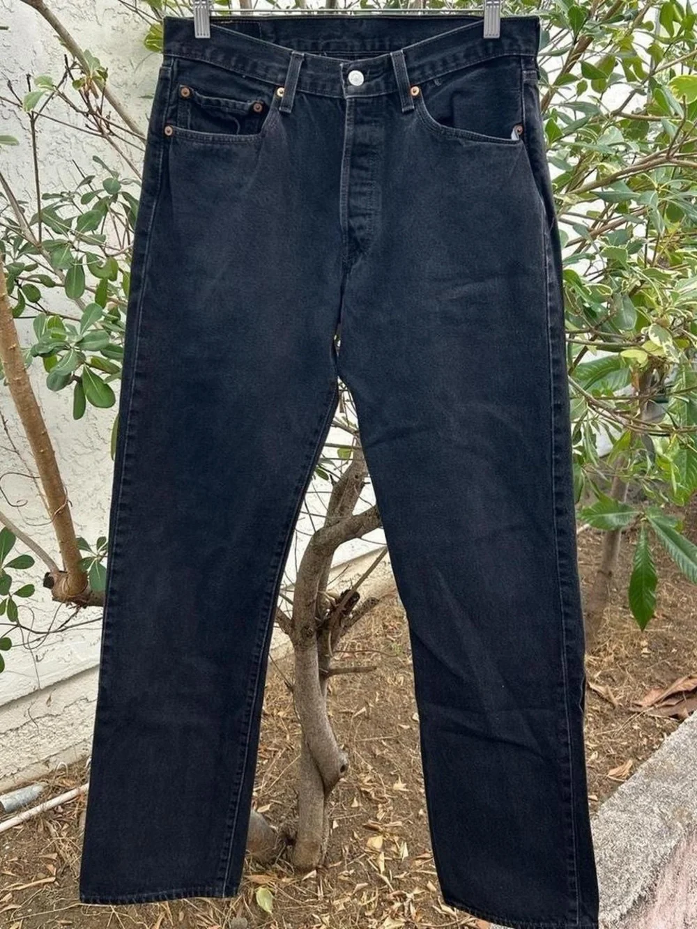 Vintage 2005 Levi’s 501 Black Denim Jeans 33x36 Straight Leg Button Fly